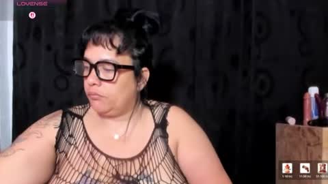 Vicky  online show from 06-27-26, 11:15