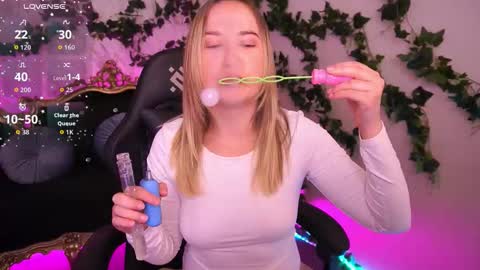 Sofie online show from 10-16-25, 06:53