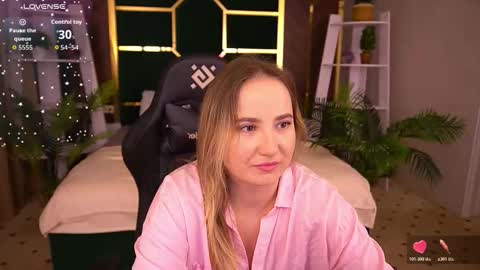 Sofie online show from 11-10-25, 11:48