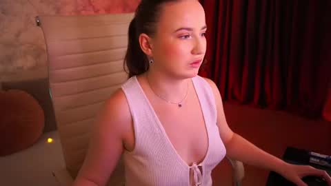 Sofie online show from 06-26-26, 11:31