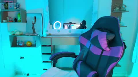 Sofie Rosee online show from 07-17-26, 02:07