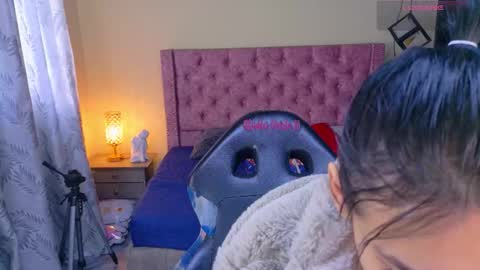 sofii_cute01 online show from 02-09-26, 12:31