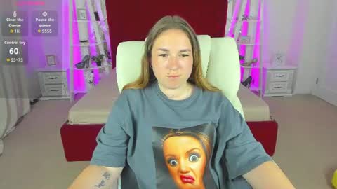 sofii_darling online show from 06-11-26, 05:00
