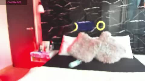 Sofia online show from 11-14-25, 11:53