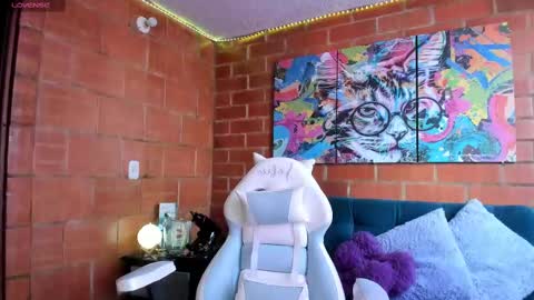 Snapshot of sofiiaa_gomez_ chatting on 01-15-25, 09:20 Sofi. G online show from 01-15-25, 09:20