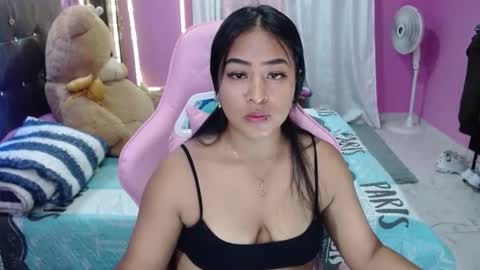 sofia Dreams online show from 12-22-25, 11:35