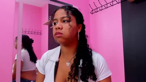 Snapshot of sofiifox chatting on 02-02-25, 05:59 sofiifox online show from 02-02-25, 05:59