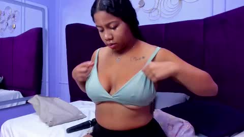 Snapshot of sofiifox chatting on 02-09-25, 11:47 sofiifox online show from 02-09-25, 11:47