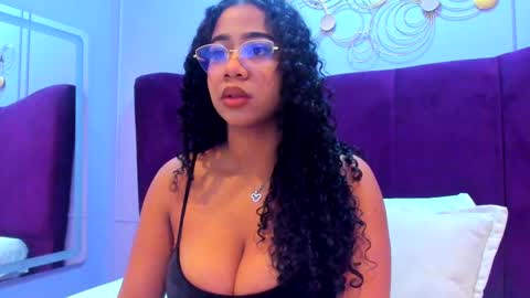 Snapshot of sofiifox chatting on 10-05-25, 12:58 sofiifox online show from 10-05-25, 12:58