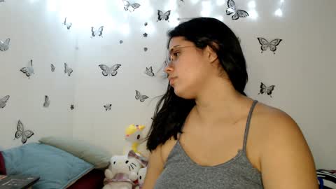 Snapshot of sofimabelnasty19 chatting on 02-07-25, 01:36 sofi online show from 02-07-25, 01:36