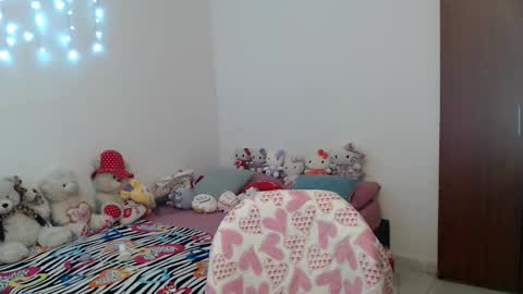 Snapshot of sofimabelnasty19 chatting on 09-27-25, 05:07 sofi online show from 09-27-25, 05:07
