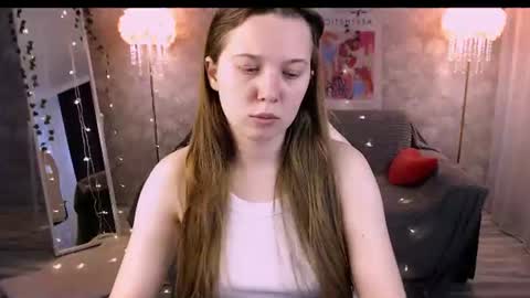 sofimayer online show from 06-15-26, 11:56