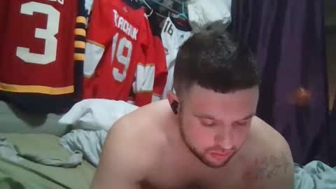 Snapshot of soflogrown97 chatting on 01-07-26, 02:36 Mason Muscles online show from 01-07-26, 02:36