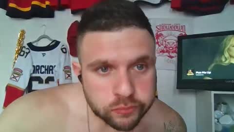 Snapshot of soflogrown97 chatting on 03-18-26, 05:27 Mason Muscles online show from 03-18-26, 05:27