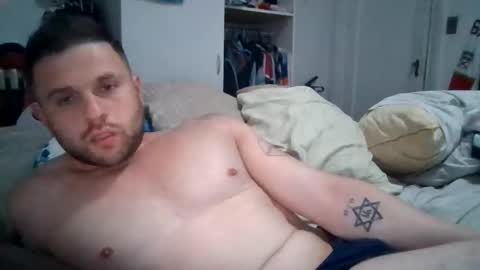 Snapshot of soflogrown97 chatting on 05-25-26, 01:00 Mason Muscles online show from 05-25-26, 01:00