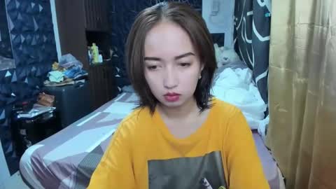 Snapshot of soft_angel8 chatting on 10-24-25, 07:16 Angel online show from 10-24-25, 07:16