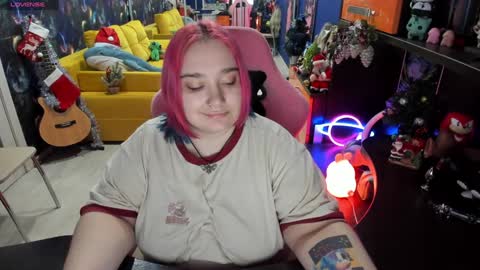 Sofie online show from 12-25-24, 08:40