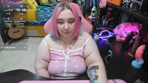 Sofie online show from 10-10-25, 03:05