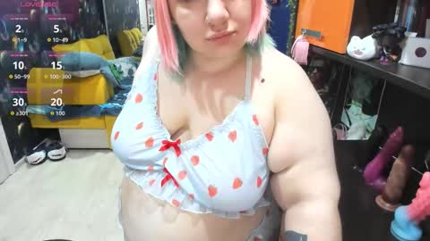 Sofie online show from 02-04-26, 02:39