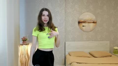 Snapshot of softwine chatting on 04-15-26, 09:38 Kelly online show from 04-15-26, 09:38