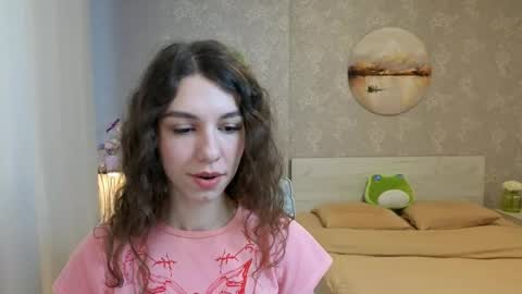Snapshot of softwine chatting on 04-29-26, 06:28 Kelly online show from 04-29-26, 06:28