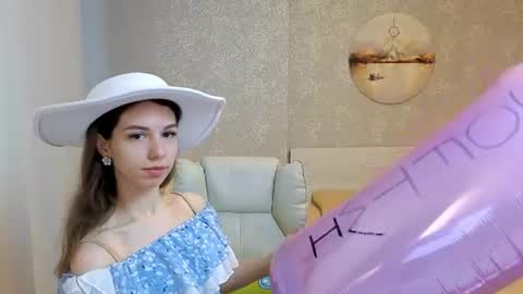 Snapshot of softwine chatting on 06-15-26, 01:24 Kelly online show from 06-15-26, 01:24
