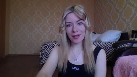 softy_aura online show from 04-27-26, 10:24