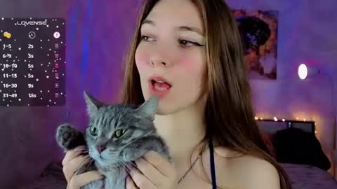 Snapshot of softy_bunny chatting on 07-12-26, 08:33 softy_bunny online show from 07-12-26, 08:33