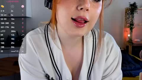 Sofy online show from 05-08-26, 01:49