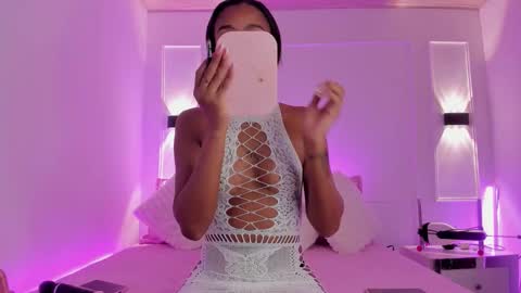 Snapshot of sofynovoa chatting on 03-15-26, 03:45 online show from 03-15-26, 03:45