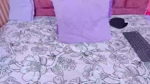 Snapshot of sol_stephanny chatting on 09-08-25, 06:18 Sol online show from 09-08-25, 06:18