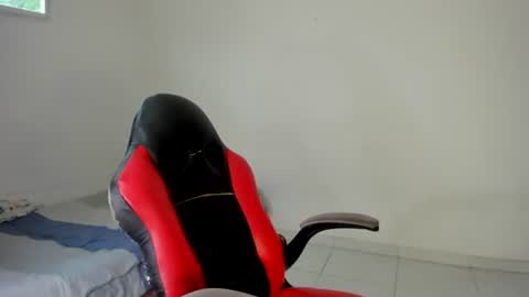 Moonie  online show from 09-18-25, 10:01