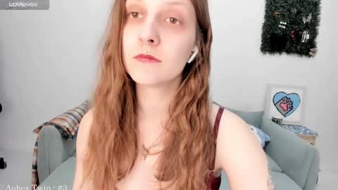 Snapshot of solaralice chatting on 02-09-25, 08:24 SolarAlice online show from 02-09-25, 08:24