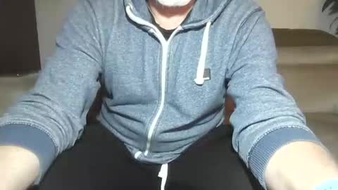 Sole Obedient online show from 12-16-25, 08:25