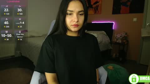 Mila online show from 03-11-25, 06:08