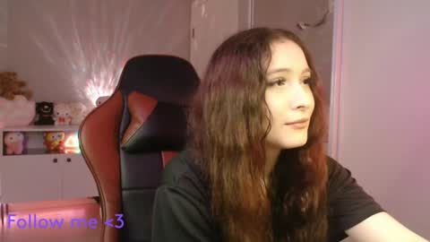 Snapshot of solitudebby chatting on 04-11-26, 08:02 Becky online show from 04-11-26, 08:02