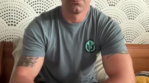 Some guy00 online show from 11-17-25, 06:03