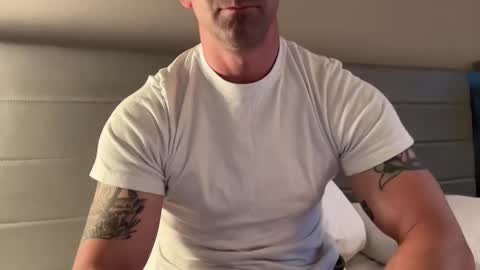 Some guy00 online show from 04-14-26, 12:16