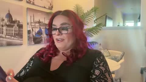 Snapshot of someonespeicial chatting on 09-19-25, 11:38 someonespeicial online show from 09-19-25, 11:38