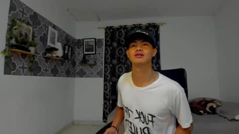 son_hades online show from 01-15-26, 08:01