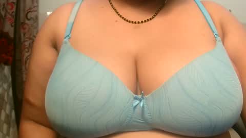 Snapshot of soni88888 chatting on 02-09-25, 03:01 soni88888 online show from 02-09-25, 03:01