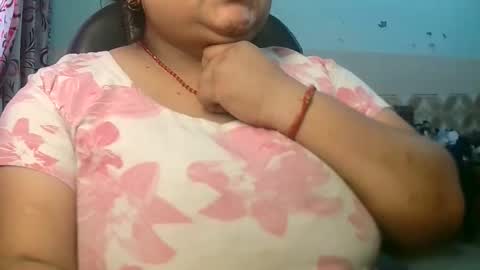 soni88888 online show from 05-01-26, 04:06