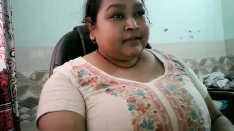 soni88888 online show from 05-05-26, 03:14