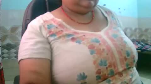 soni88888 online show from 05-10-26, 03:23