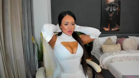 Sonia  Rey online show from 05-08-26, 06:35