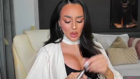 Sonia  Rey online show from 06-29-26, 06:30