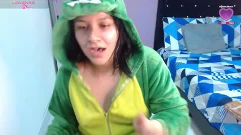 Snapshot of sonialatin69 chatting on 12-10-24, 12:06 sonialatin69 online show from 12-10-24, 12:06