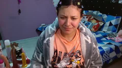 Snapshot of sonialatin69 chatting on 12-19-24, 05:29 sonialatin69 online show from 12-19-24, 05:29