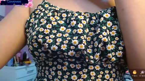 Snapshot of sonialatin69 chatting on 01-15-25, 07:01 sonialatin69 online show from 01-15-25, 07:01