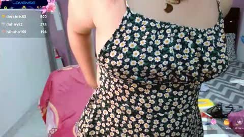Snapshot of sonialatin69 chatting on 01-22-25, 12:27 sonialatin69 online show from 01-22-25, 12:27